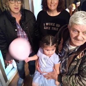 Meet your Posher, Dana